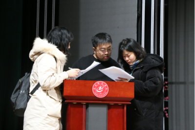 缔造变幻舞台 美术学院第六届“文化生活艺术节”闭幕式幕后造型全解码